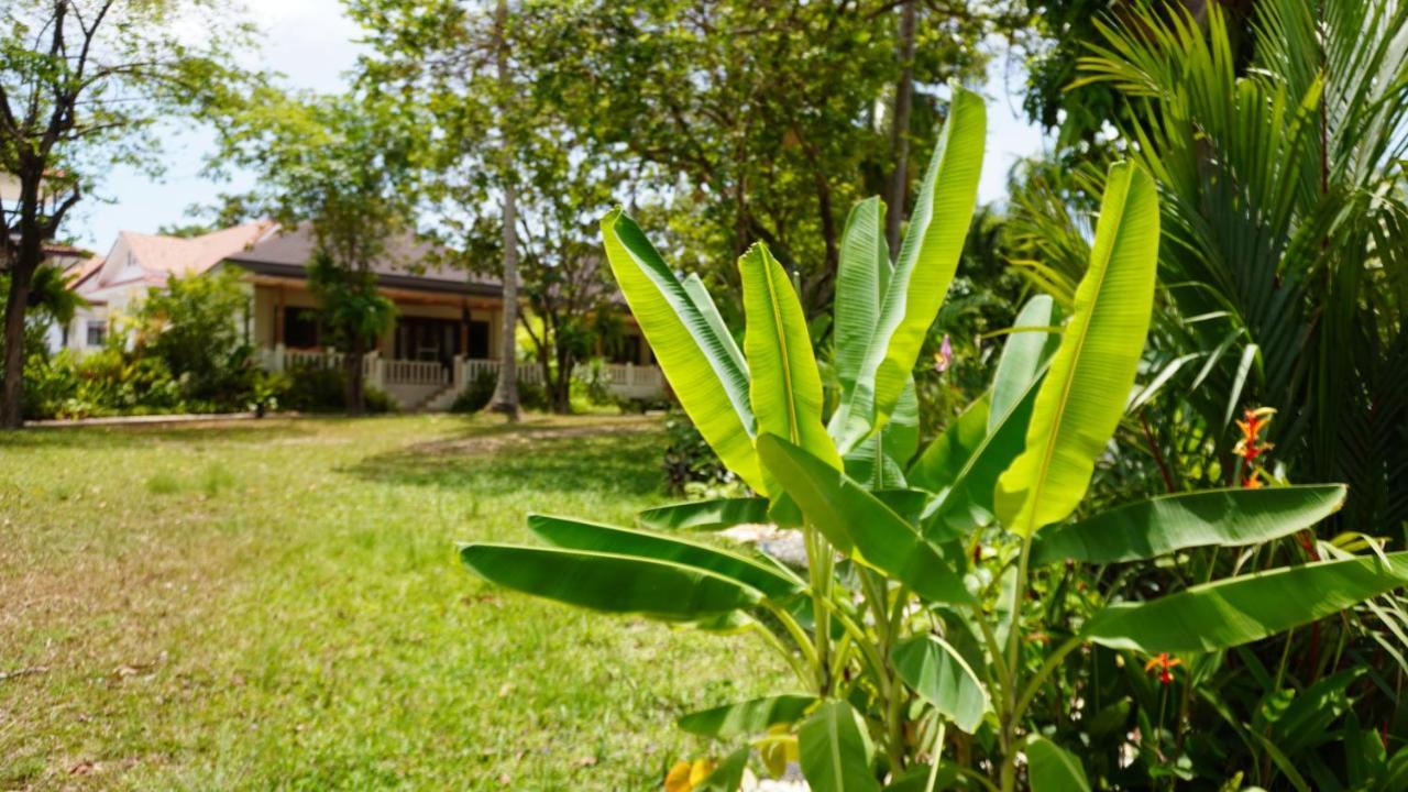 Hotel Treeya Lanta Ko Lanta Esterno foto